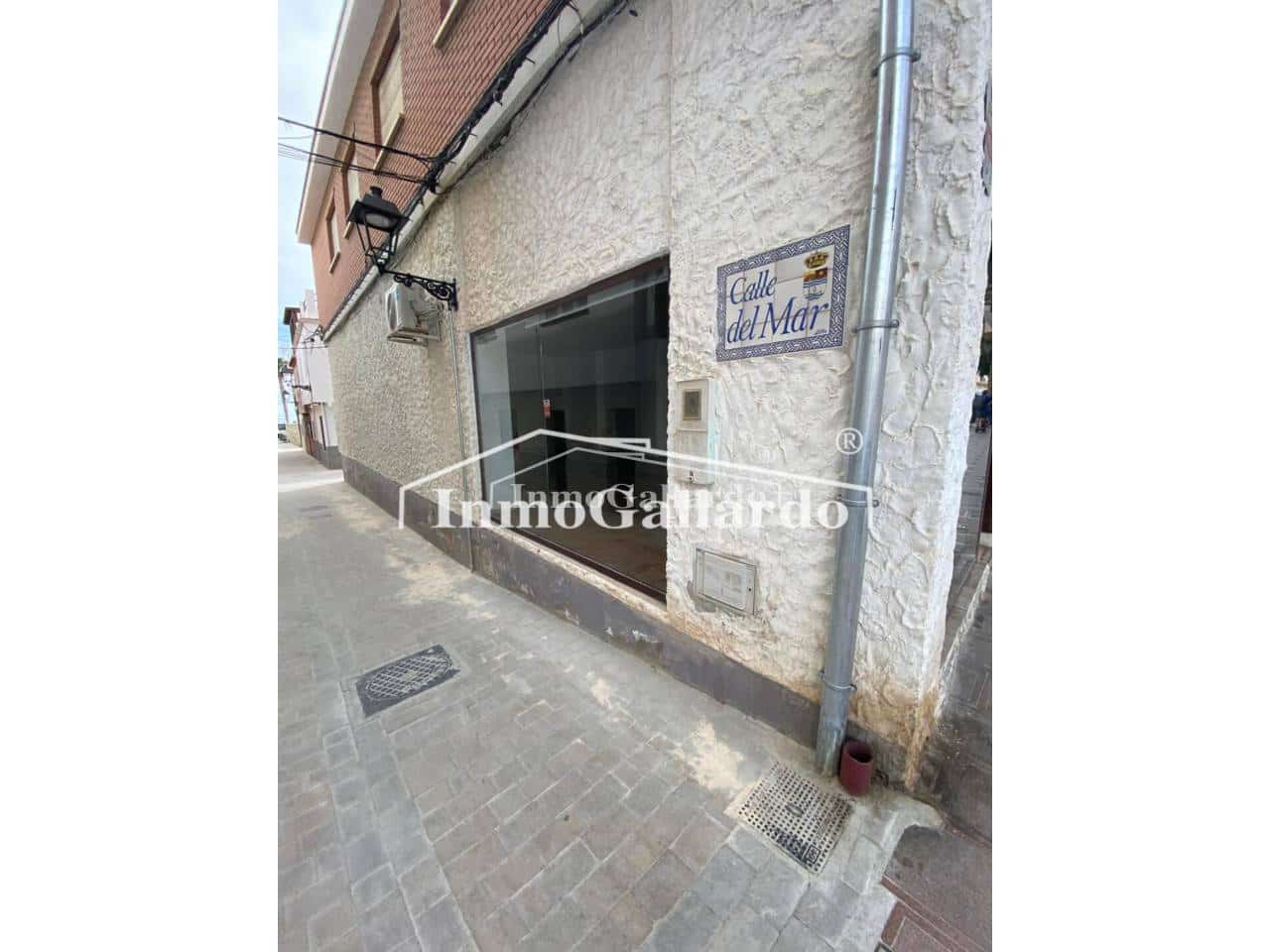 Kaupallinen vuokrattavana paikassa Rincon de la Victoria - 1 000 € (Ref: 8317450)