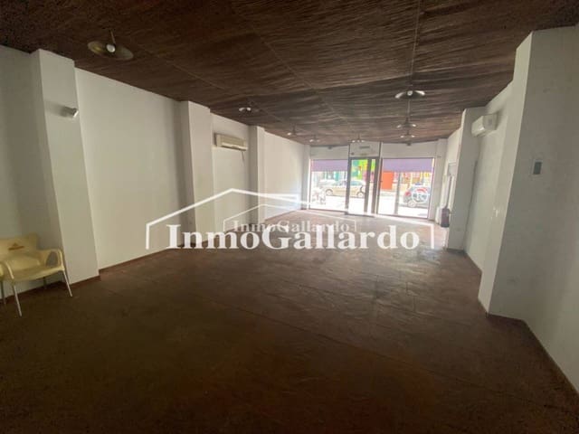 Kaupallinen vuokrattavana paikassa Rincón de la Victoria - 1 000 € (Ref: 8317450)