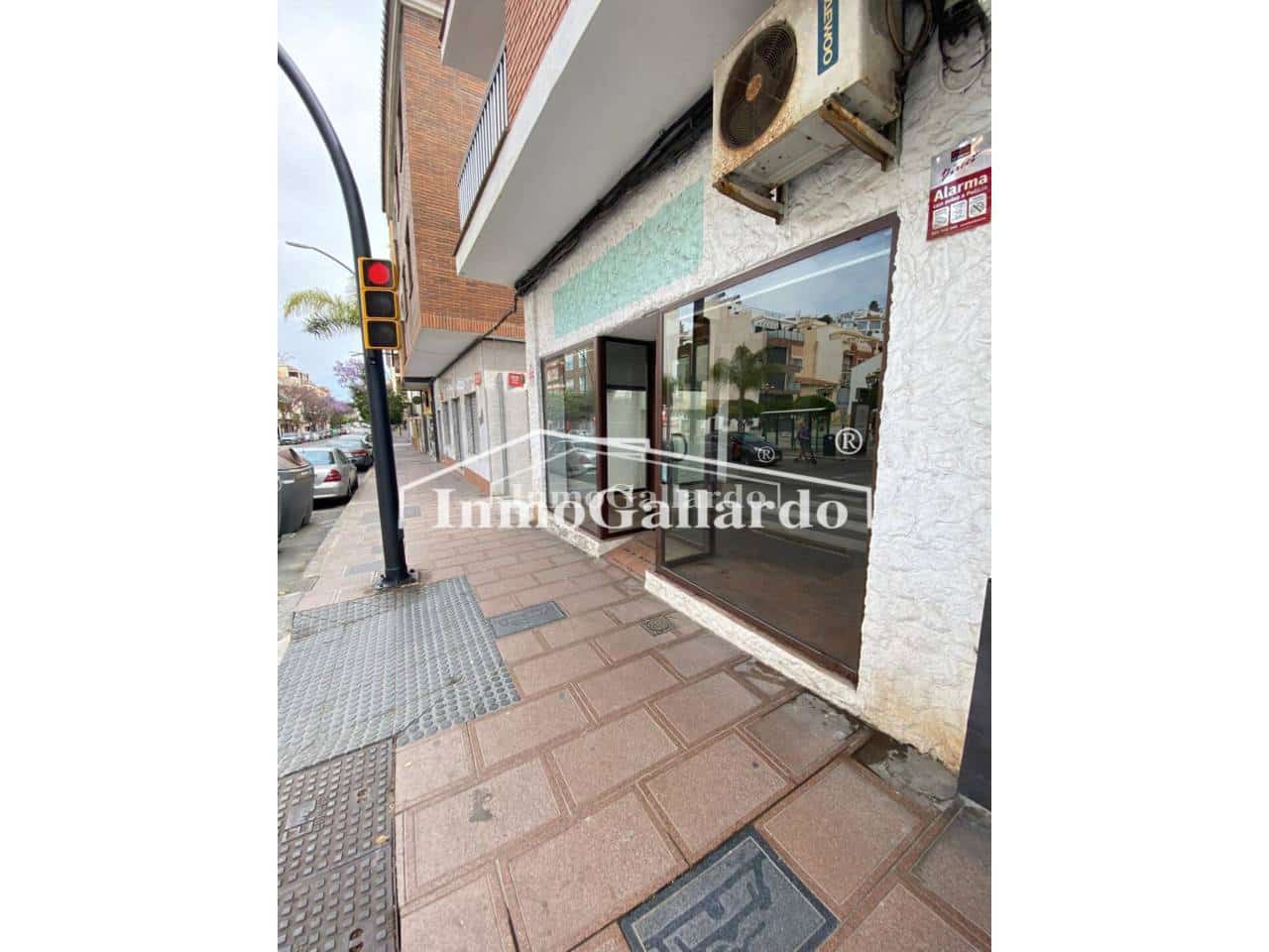 Kaupallinen vuokrattavana paikassa Rincon de la Victoria - 1 000 € (Ref: 8317450)