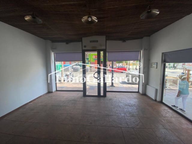 Kaupallinen vuokrattavana paikassa Rincón de la Victoria - 1 000 € (Ref: 8317450)