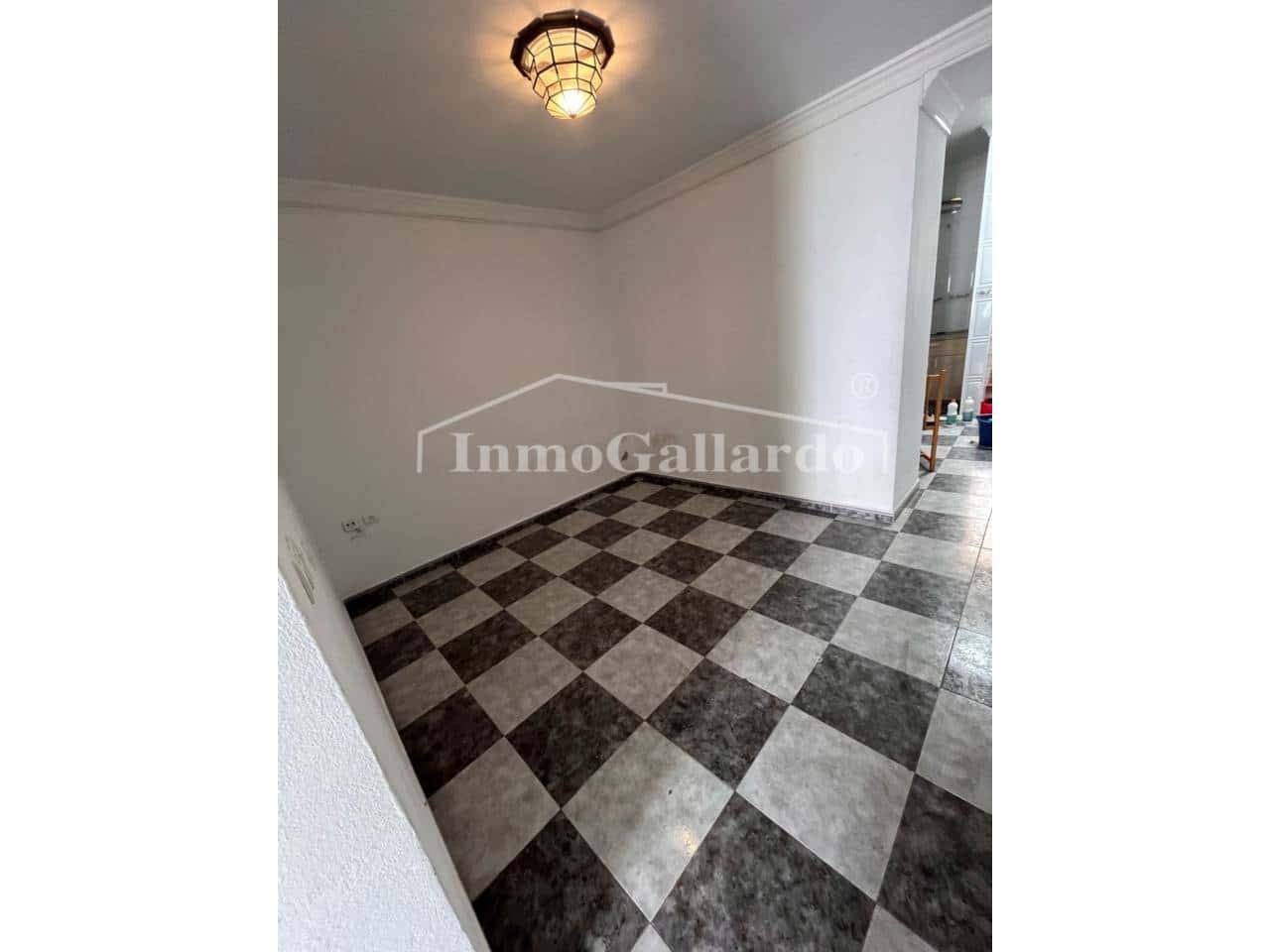 5 bedroom Townhouse for sale in Pizarra with garage - € 210,000 (Ref: 8471949)