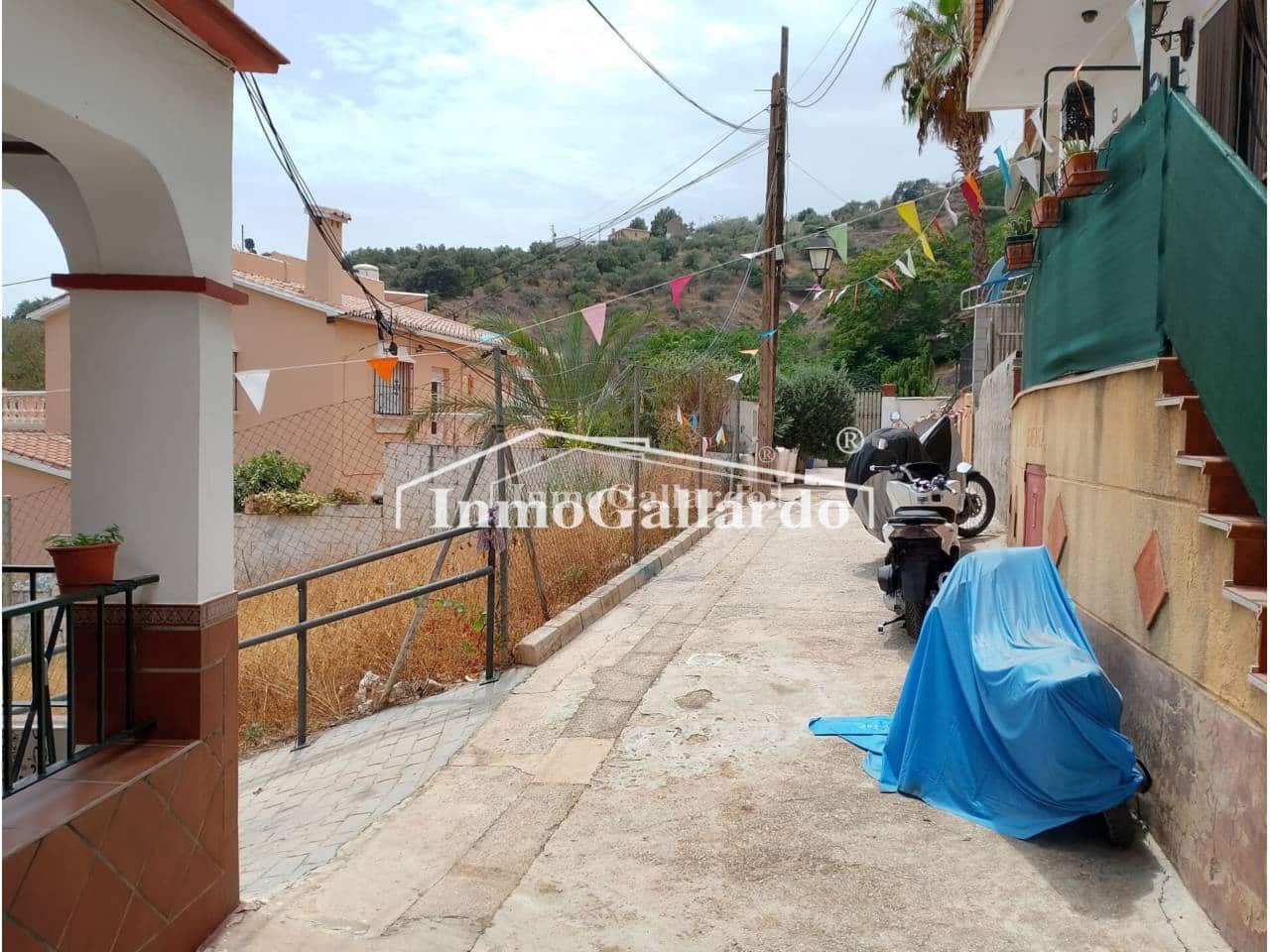 Grunde uden byggetilladelser til salg i Malaga by - € 56.000 (Ref: 8488489)