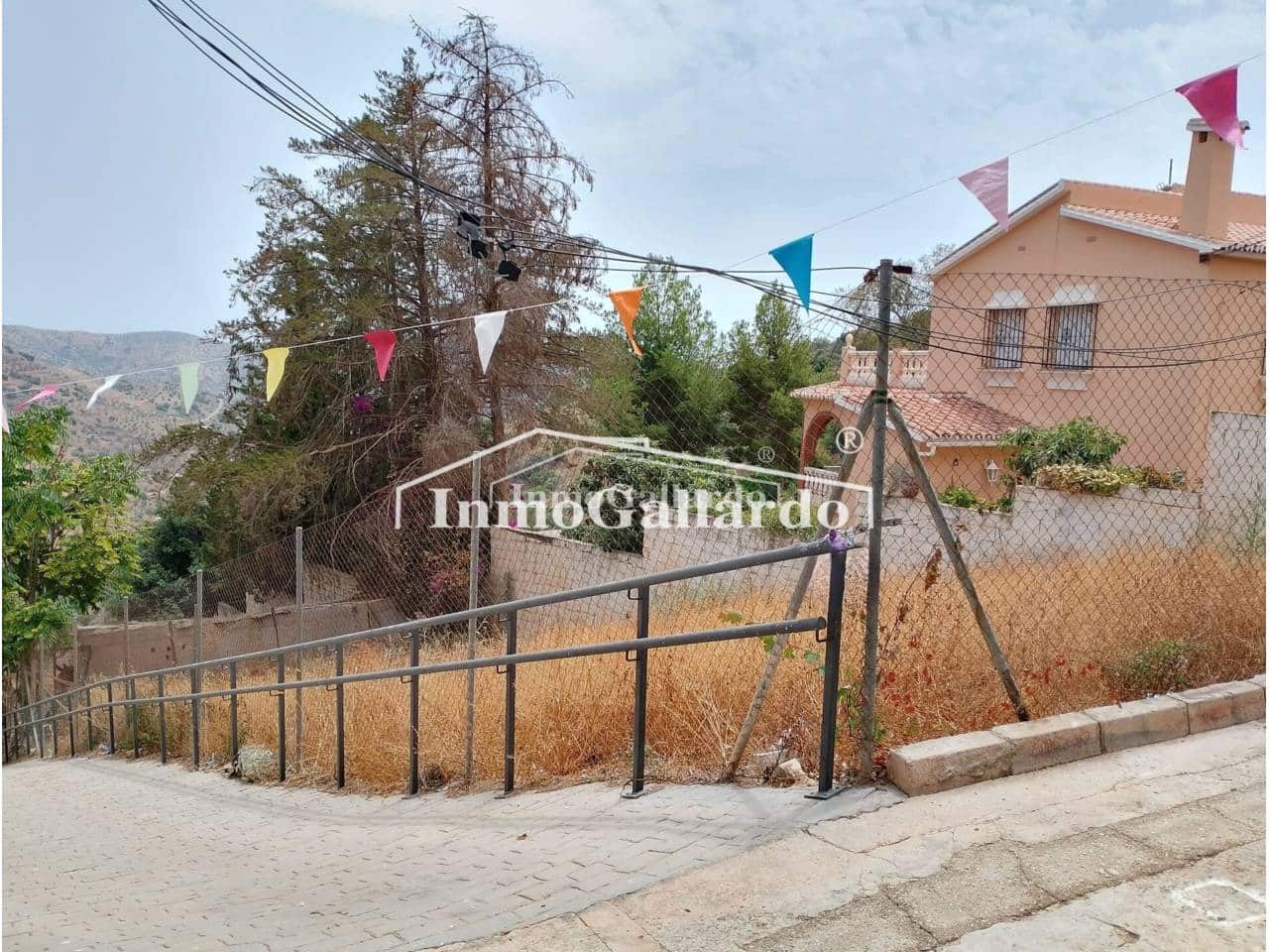 Grunde uden byggetilladelser til salg i Malaga by - € 56.000 (Ref: 8488489)