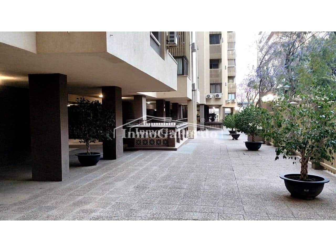 Piso de 4 habitaciones en Málaga ciudad en venta - 466.620 € (Ref: 8488490)