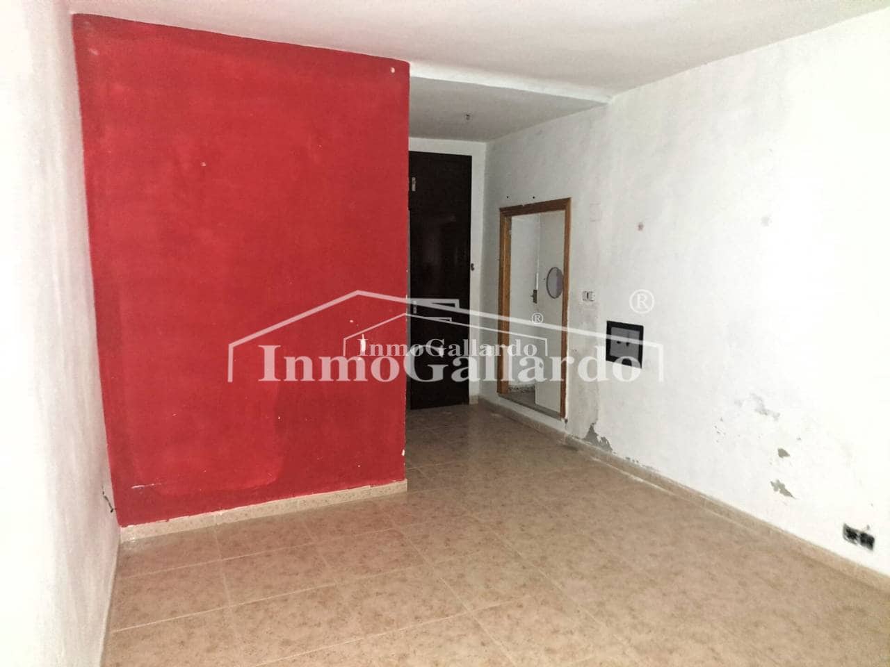 4 slaapkamer Huis te koop in Velez-Malaga - € 105.000 (Ref: 8499851)