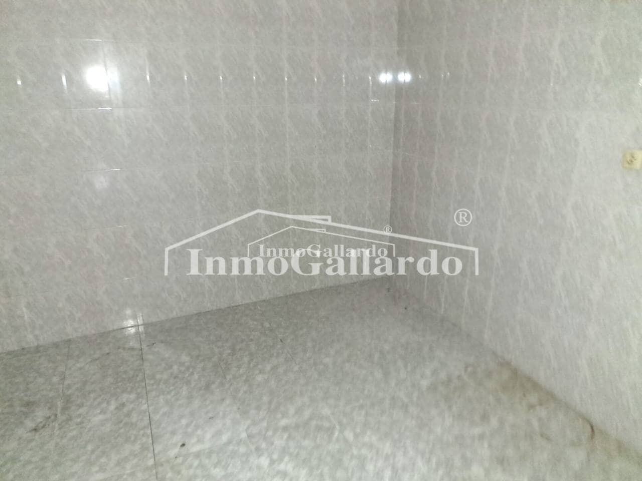 4 slaapkamer Huis te koop in Velez-Malaga - € 105.000 (Ref: 8499851)