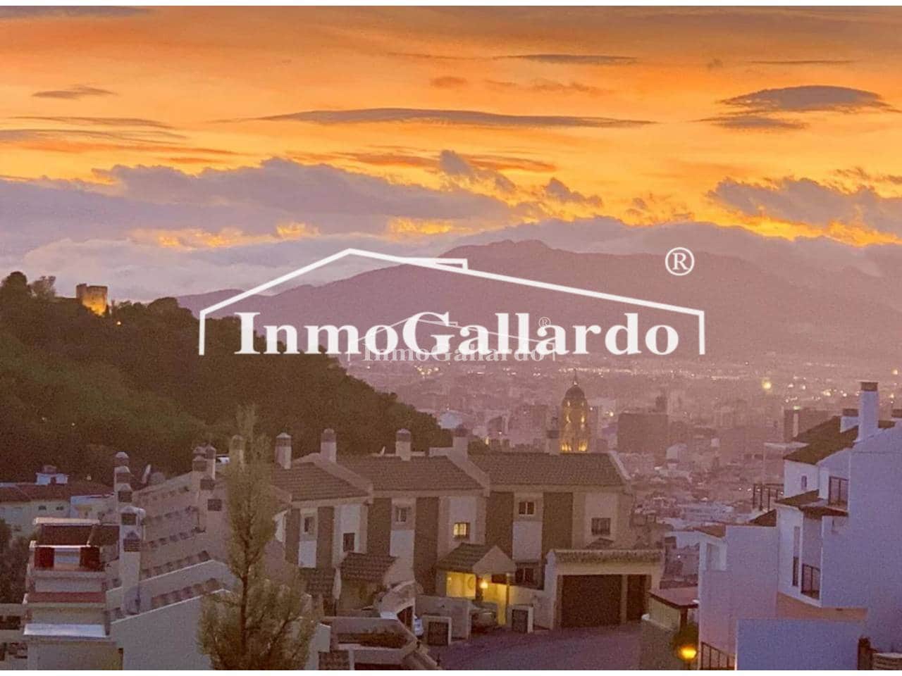 5 soveværelse Byhus til salg i Malaga by med swimmingpool garage - € 1.166.550 (Ref: 8546479)