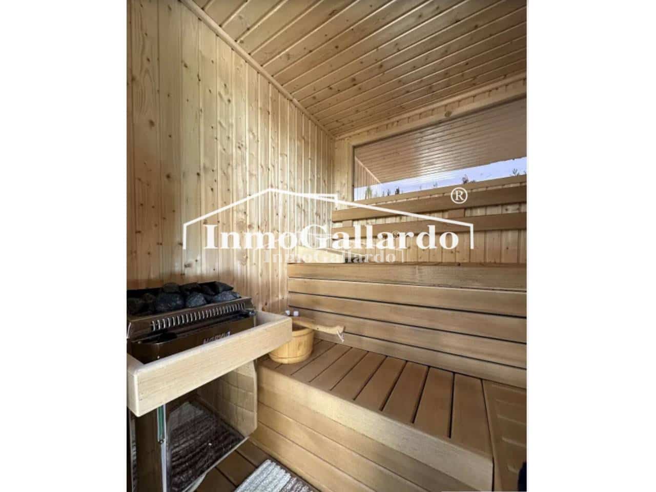 5 soveværelse Byhus til salg i Malaga by med swimmingpool garage - € 1.166.550 (Ref: 8546479)