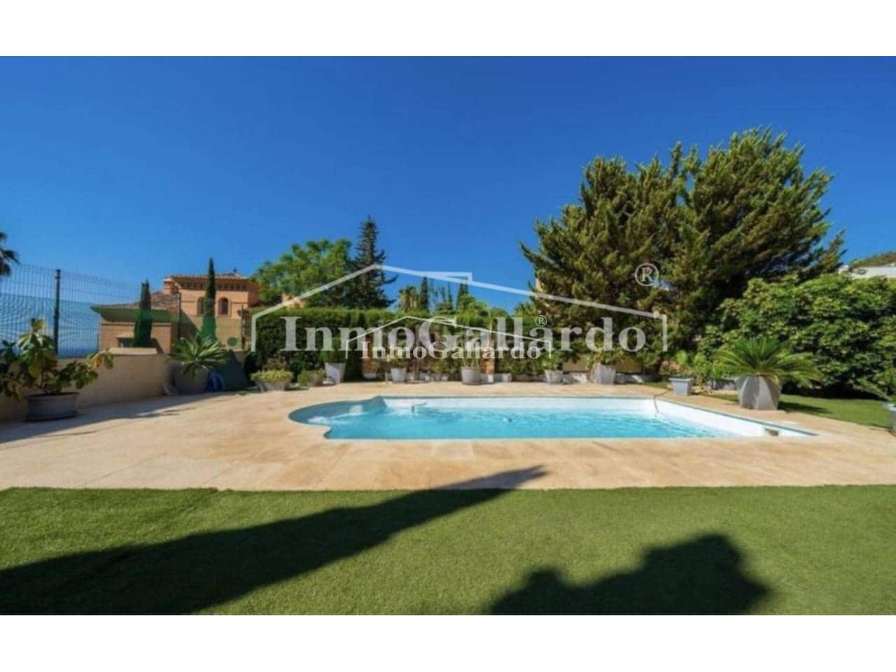 5 soverom Villa til salgs i Malaga by med svømmebasseng garasje - € 1 802 850 (Ref: 8551838)