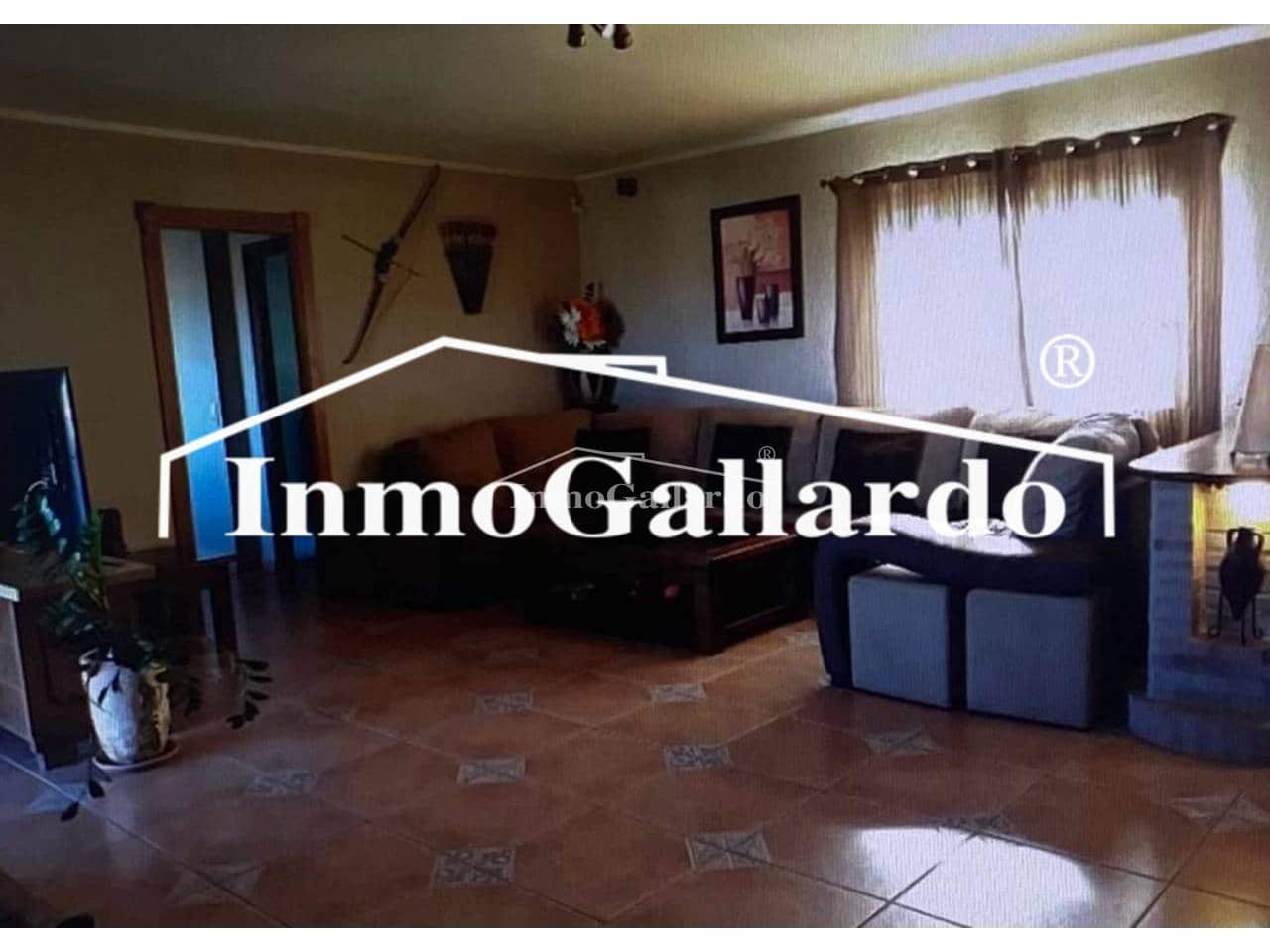 Chalet de 6 habitaciones en Vélez-Málaga en venta con piscina garaje - 581.000 € (Ref: 8576066)