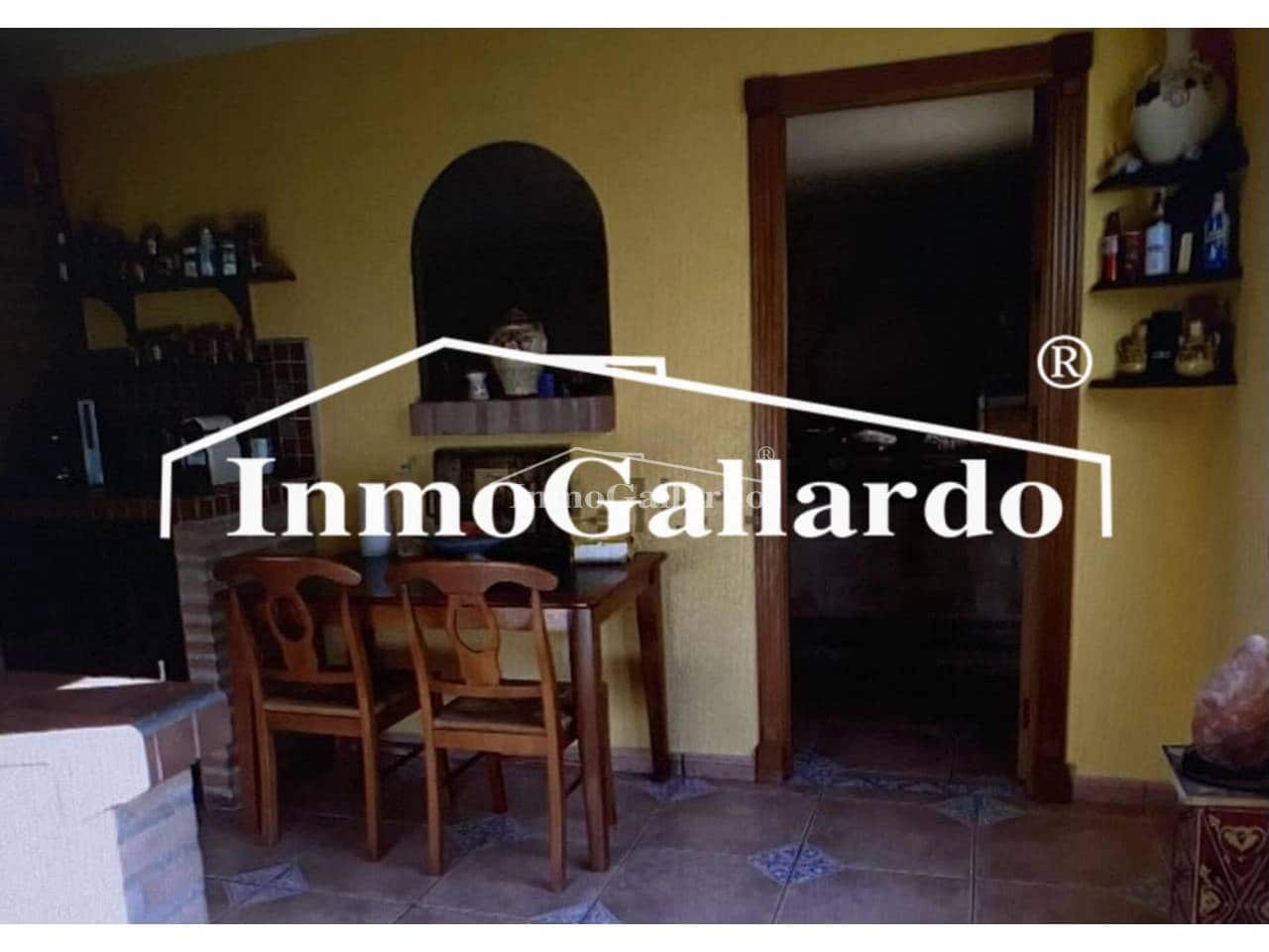 Chalet de 6 habitaciones en Vélez-Málaga en venta con piscina garaje - 581.000 € (Ref: 8576066)