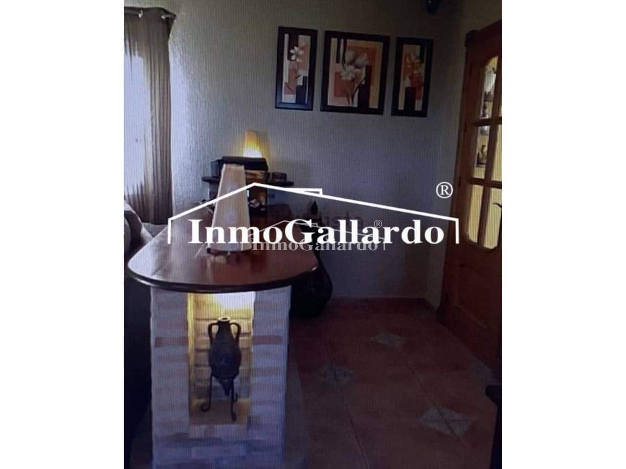 Chalet de 6 habitaciones en Vélez-Málaga en venta con piscina garaje - 581.000 € (Ref: 8576066)