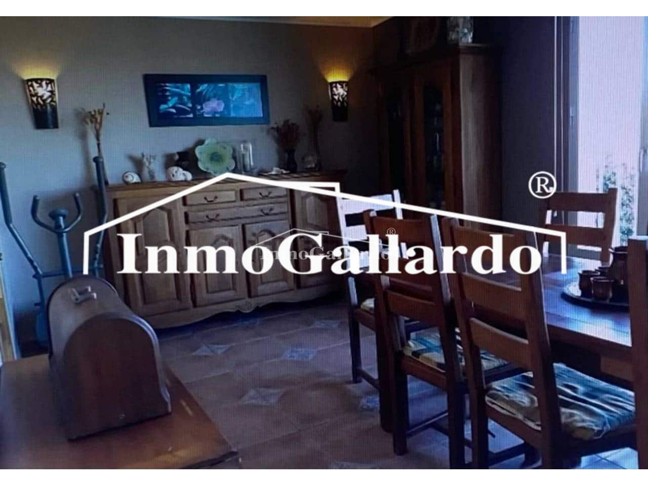 Chalet de 6 habitaciones en Vélez-Málaga en venta con piscina garaje - 581.000 € (Ref: 8576066)