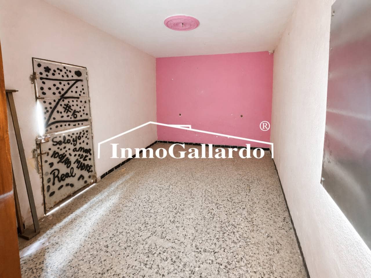 3 soveværelse Villa til salg i Velez-Malaga - € 69.000 (Ref: 8586936)