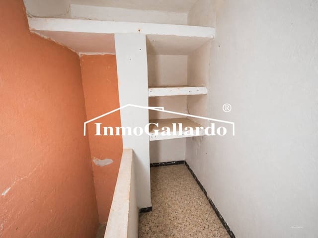 3 slaapkamer Villa te koop in Vélez-Málaga - € 69.000 (Ref: 8586936)