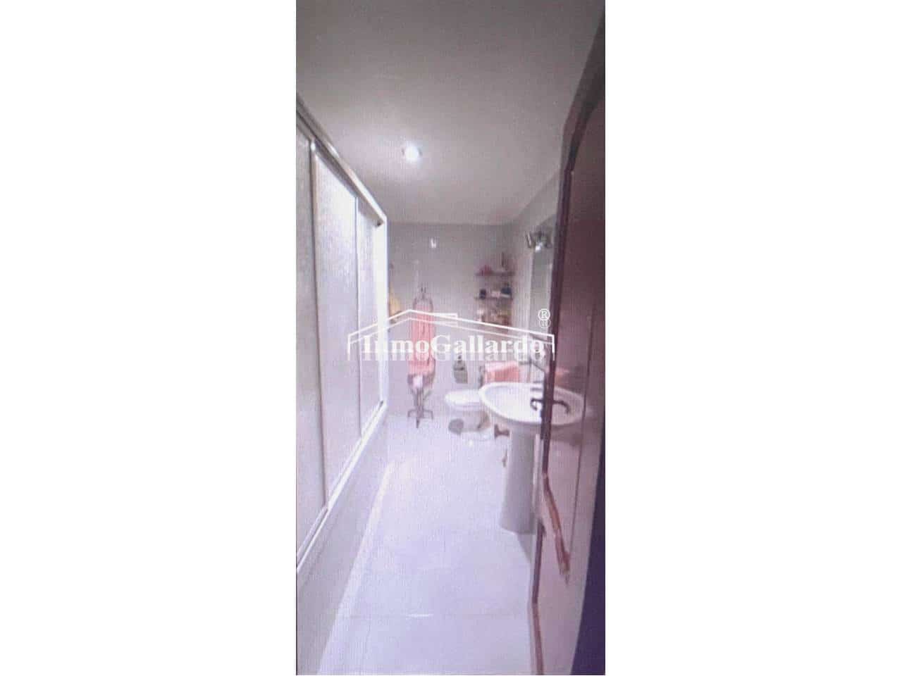 4 soveværelse Rækkehus til salg i Malaga by med swimmingpool garage - € 774.170 (Ref: 8594636)