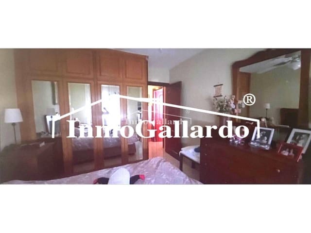 4 Zimmer Reihenhaus zu verkaufen in Málaga Stadt mit Pool Garage - 774.170 € (Ref: 8594636)