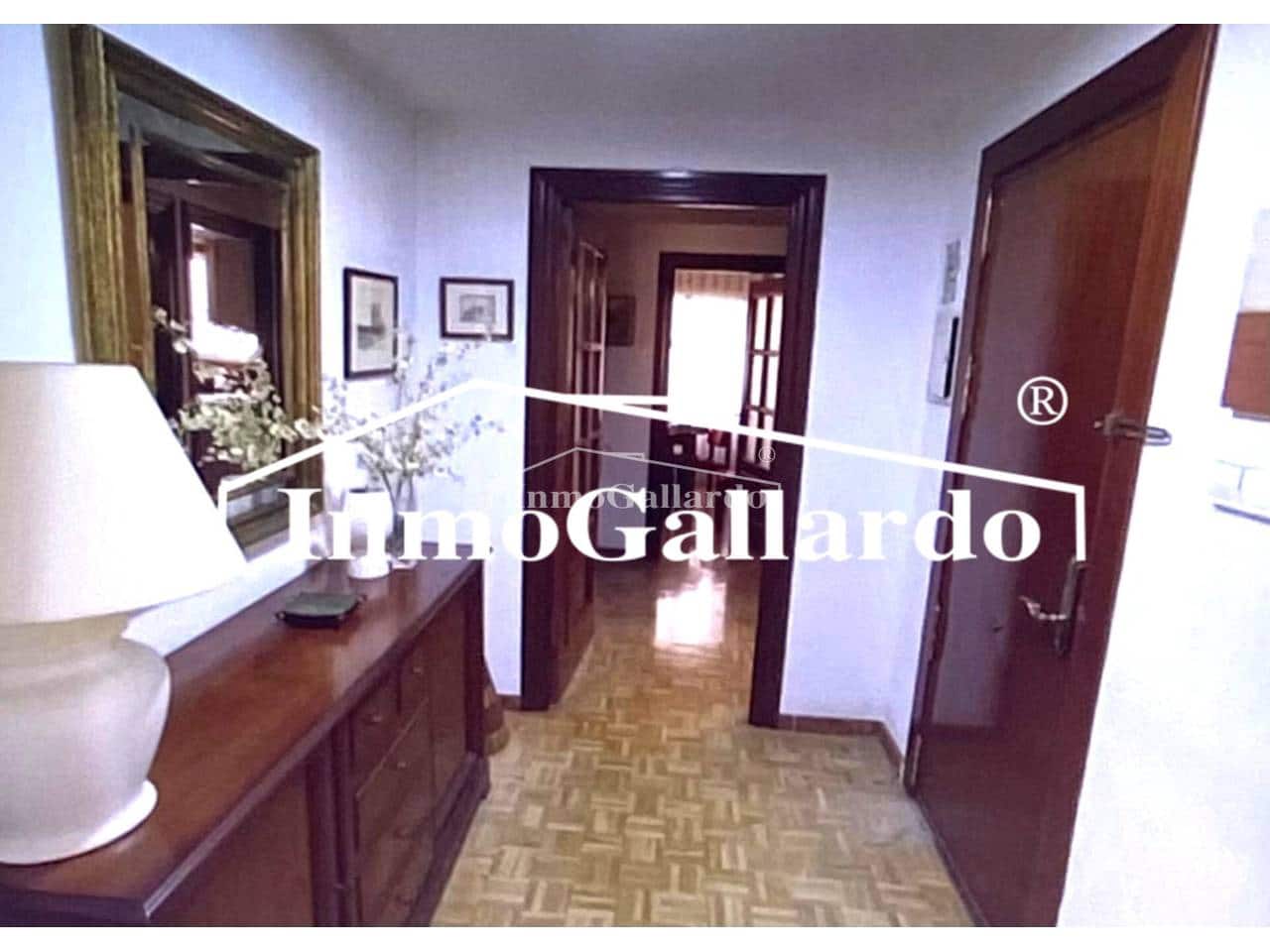 6 soveværelse Lejlighed til salg i Malaga by med garage - € 583.300 (Ref: 8607935)