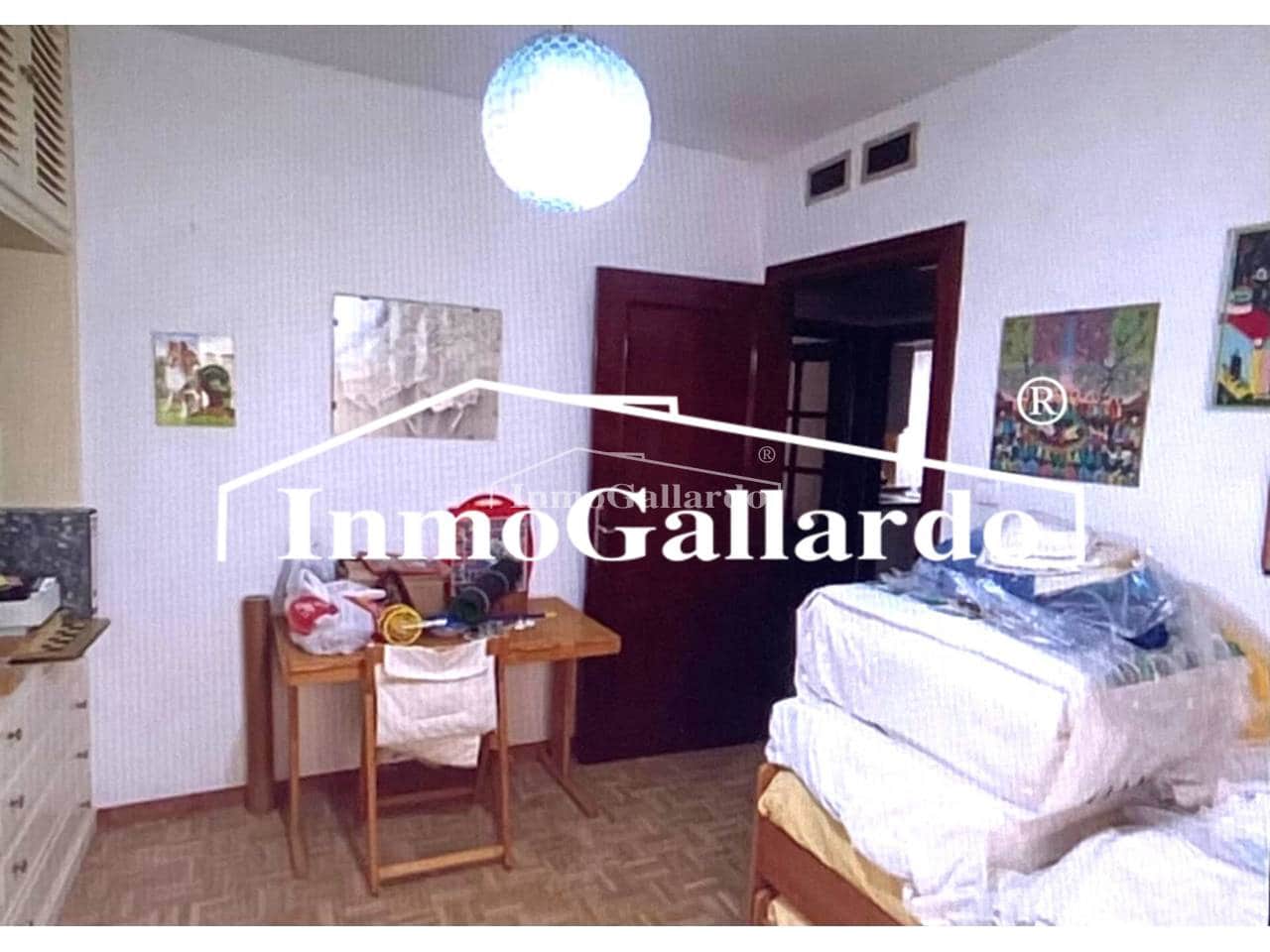 6 soveværelse Lejlighed til salg i Malaga by med garage - € 583.300 (Ref: 8607935)