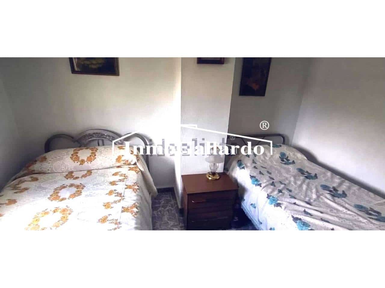 5 soveværelse Byhus til salg i Cutar med swimmingpool garage - € 371.200 (Ref: 8619601)