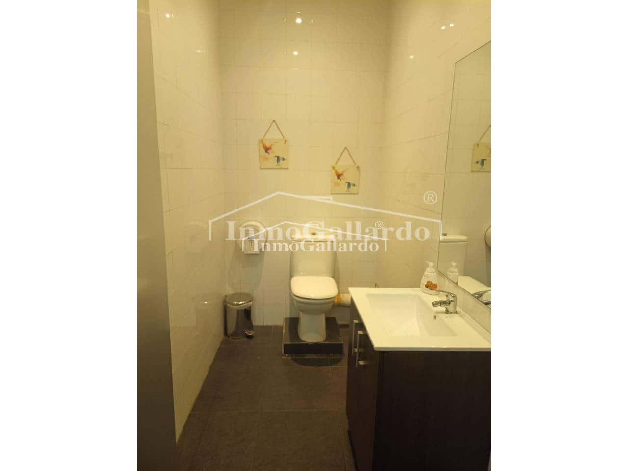 Kommersiell til salgs i Malaga by - € 27 700 (Ref: 8636011)