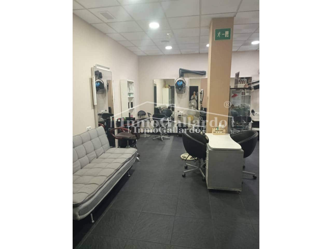 Kommersiell til salgs i Malaga by - € 27 700 (Ref: 8636011)