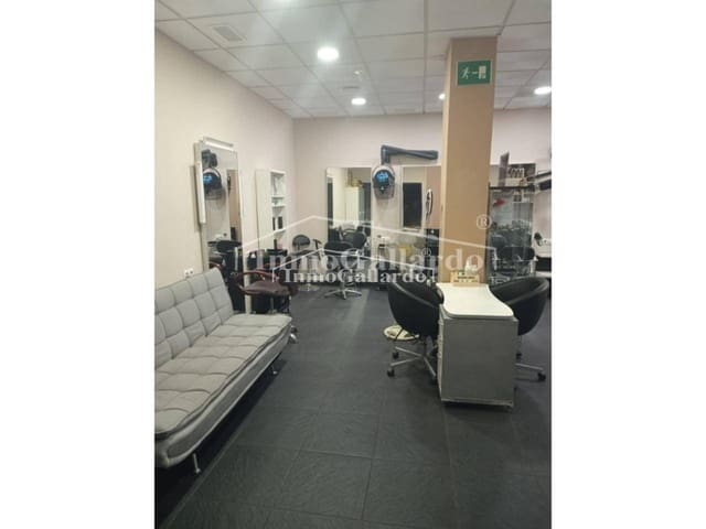 Kommersiell til salgs i El Palo, Málaga by - € 27 700 (Ref: 8636011)