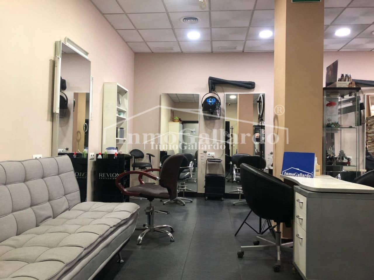 Kommersiell til salgs i Malaga by - € 27 700 (Ref: 8636011)