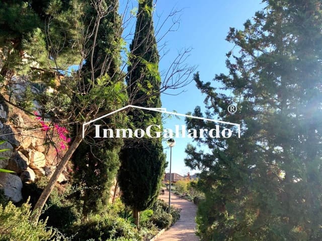 4 Zimmer Doppelhaus zu verkaufen in Málaga Stadt mit Pool Garage - 928.000 € (Ref: 8727161)