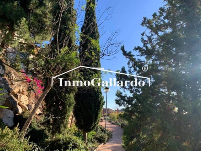 4 Zimmer Doppelhaus zu verkaufen in Málaga Stadt mit Pool Garage - 928.000 € (Ref: 8727161)