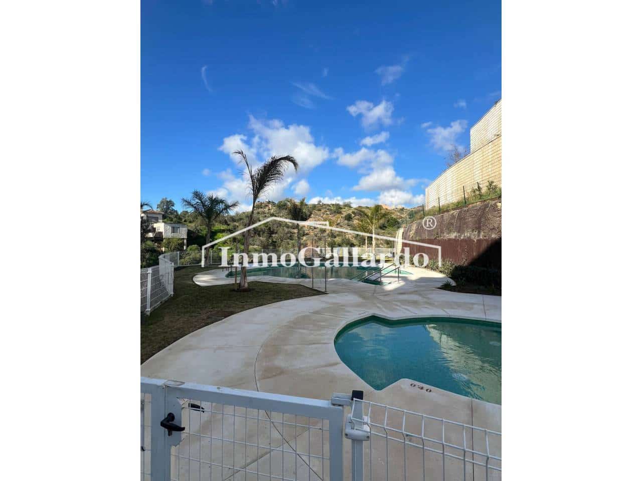 3 bedroom Flat for sale in Rincon de la Victoria with pool garage - € 477,000 (Ref: 8757225)