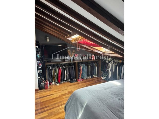 2 slaapkamer Penthouse te koop in Málaga stad - € 450.700 (Ref: 8775769)