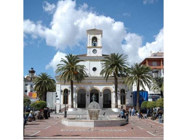 3 bedroom Flat for sale in Marbella - € 115,000 (Ref: 8788965)