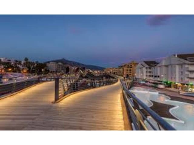 3 bedroom Flat for sale in Marbella - € 115,000 (Ref: 8788965)