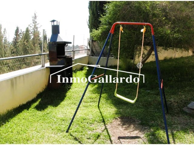 3 chambre Appartement à vendre à Rincón de la Victoria avec piscine garage - 298 000 € (Ref: 8797023)