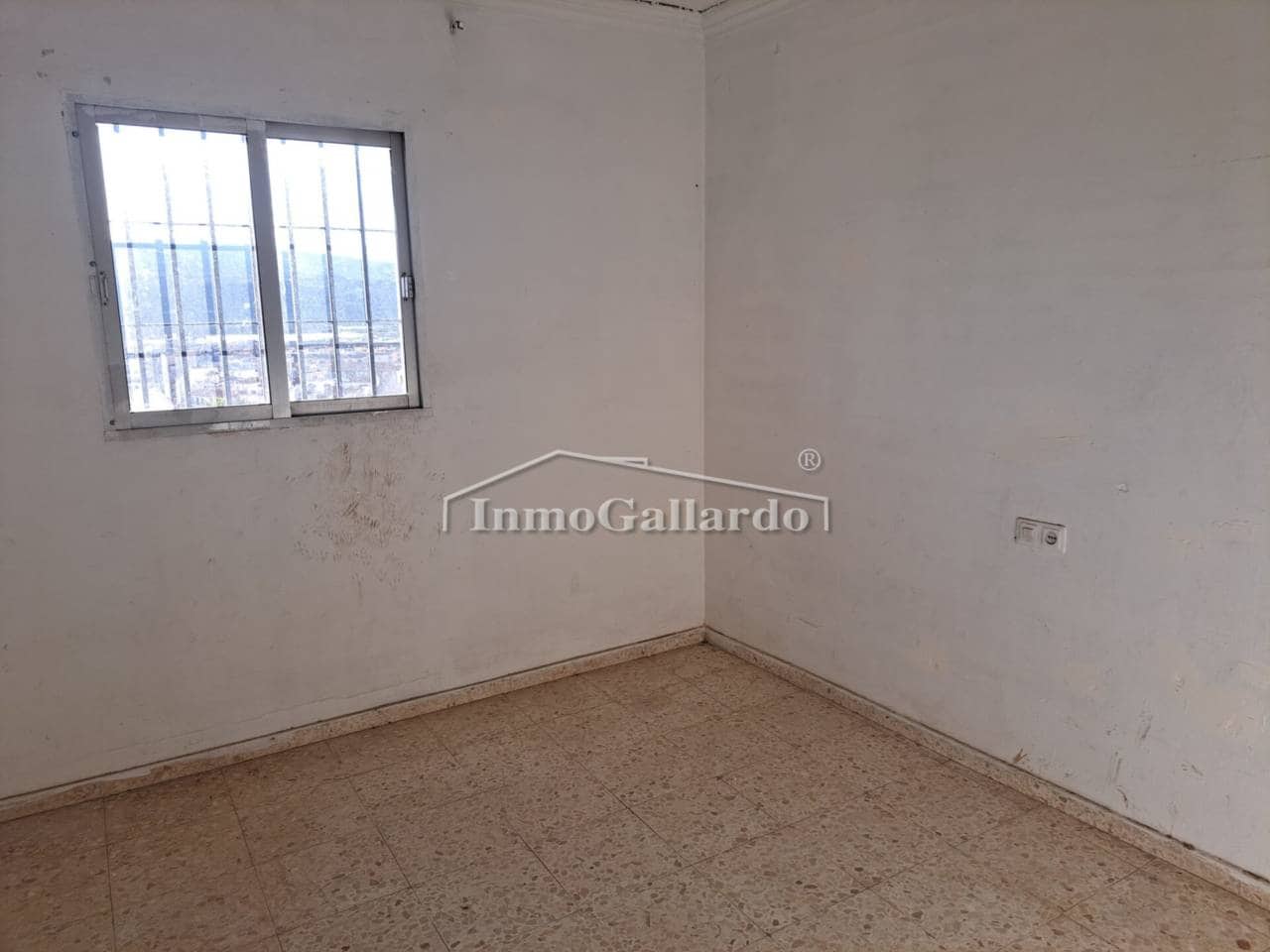 2 soveværelse Byhus til salg i Velez-Malaga - € 80.000 (Ref: 8815330)