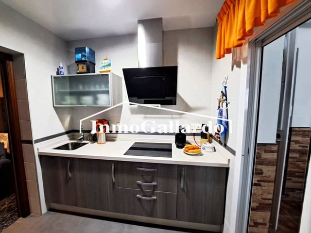 3 soveværelse Byhus til salg i El Palo, Málaga by - € 455.000 (Ref: 8824530)