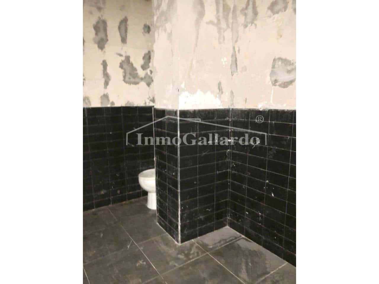 Erhverv til leje i Malaga by - € 4.000 (Ref: 8862285)