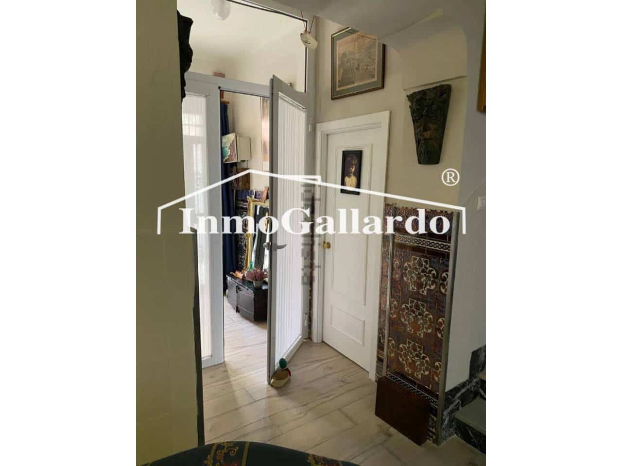 5 soveværelse Rækkehus til salg i Malaga by - € 470.000 (Ref: 8910743)