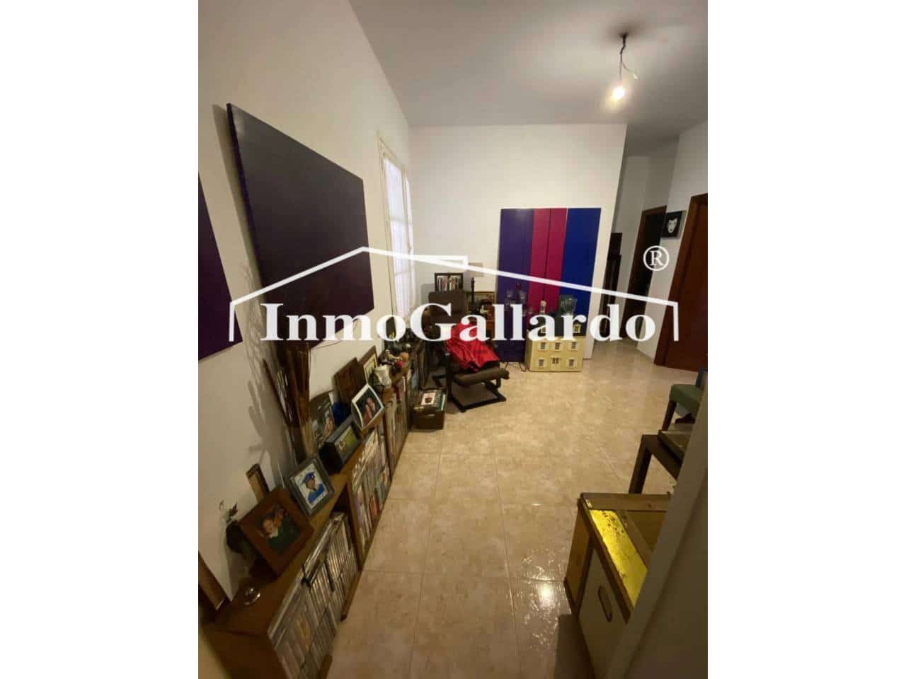 5 soveværelse Rækkehus til salg i Malaga by - € 470.000 (Ref: 8910743)