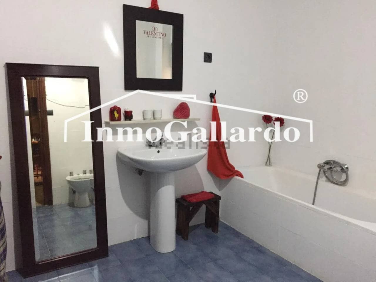 5 soveværelse Rækkehus til salg i Malaga by - € 470.000 (Ref: 8910743)