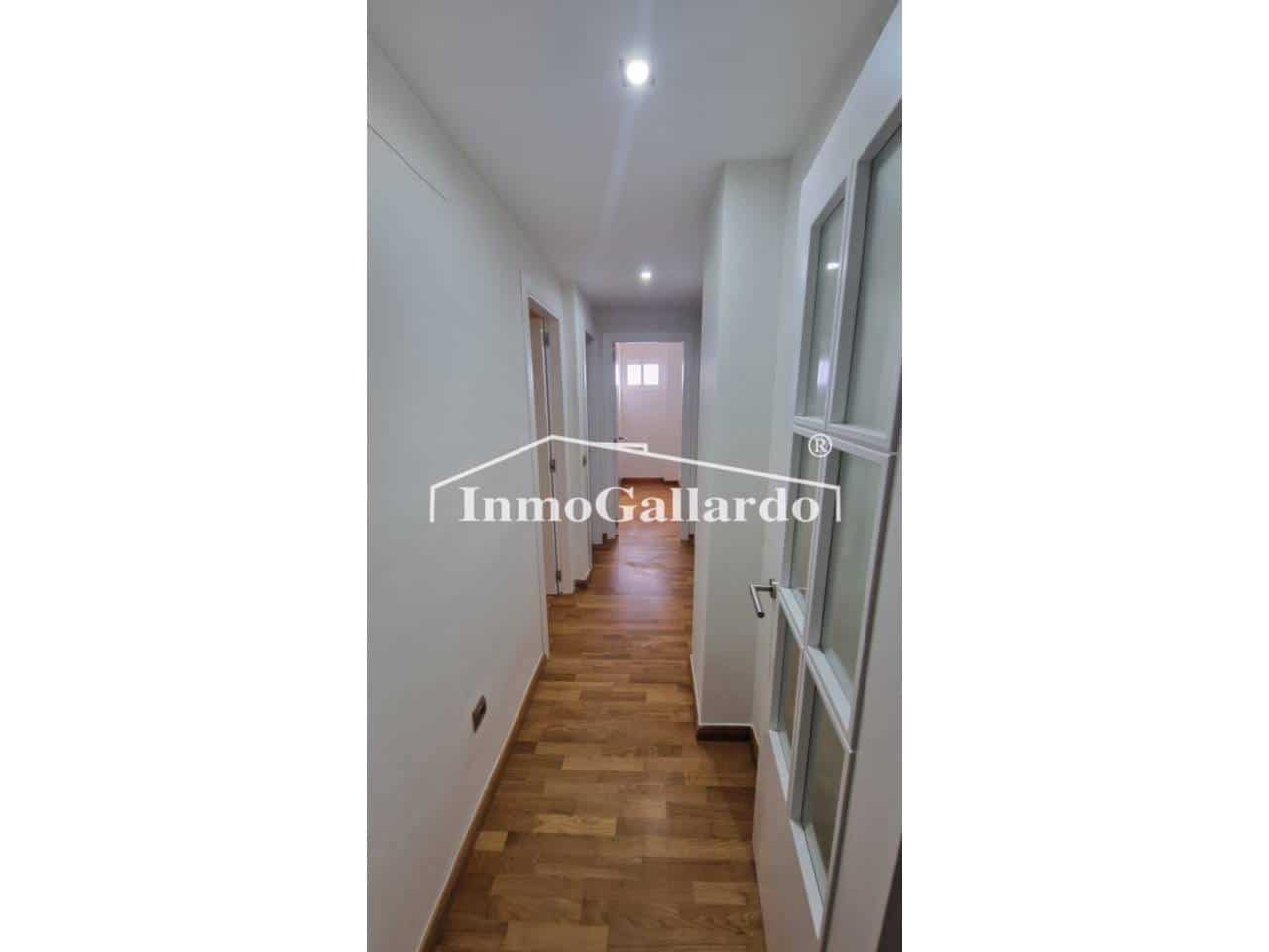 3 sypialnia Mieszkanie na sprzedaż w Torre de Benagalbon z basenem - 398 000 € (Ref: 8942600)