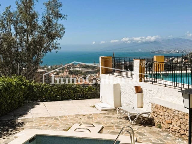 4 makuuhuone Omakotitalo myytävänä paikassa Pinares de San Antón, Málaga kaupunki mukana uima-altaan 
autotalli - 1 024 400 € (Ref: 8948396)