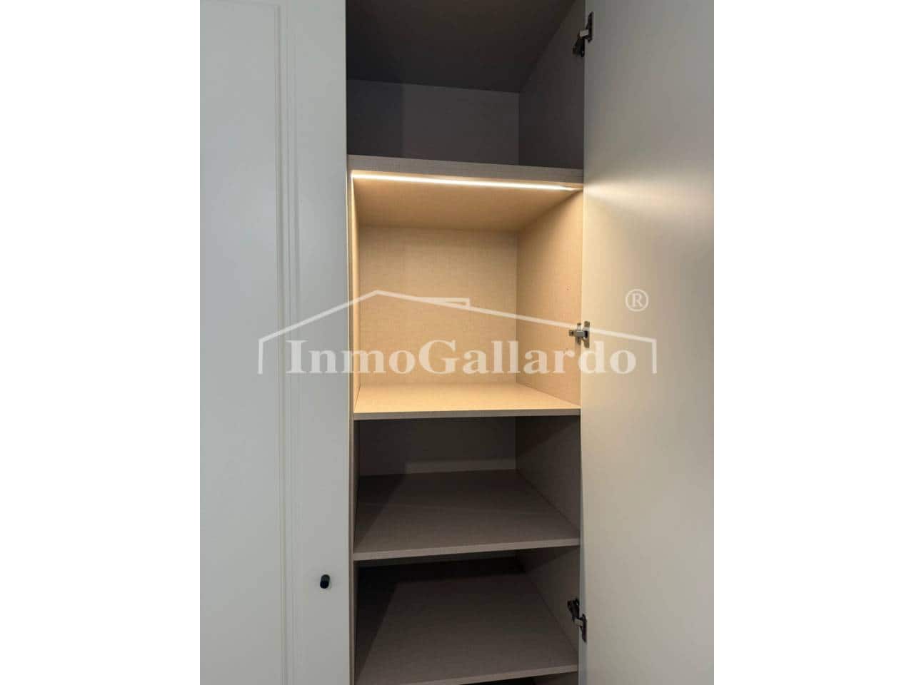 Apartamento de 2 habitaciones en Málaga ciudad en venta - 880.000 € (Ref: 8993463)