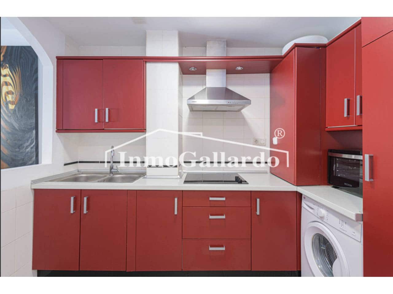 2 soveværelse Lejlighed til salg i Torre de Benagalbon med garage - € 360.000 (Ref: 9017228)