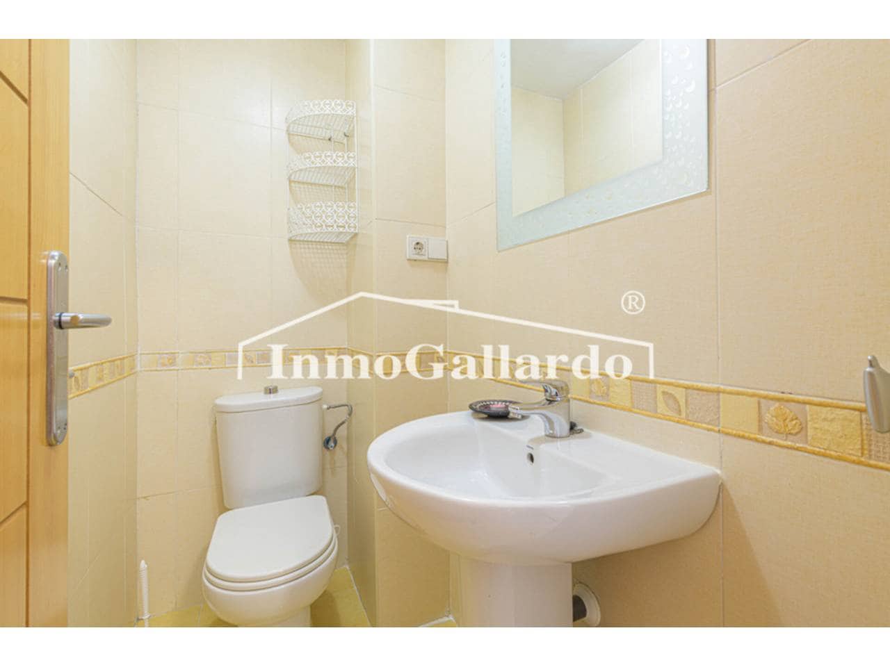 2 soveværelse Lejlighed til salg i Torre de Benagalbon med garage - € 360.000 (Ref: 9017228)