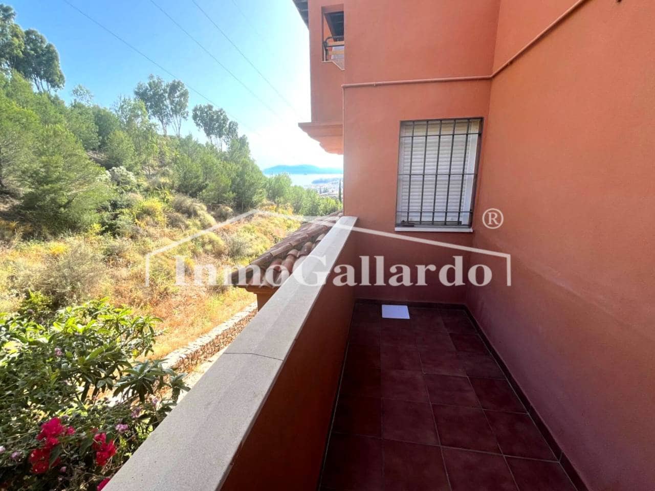 2 sovrum Lägenhet till salu i Torre de Benagalbon med pool garage - 365 000 € (Ref: 9022672)