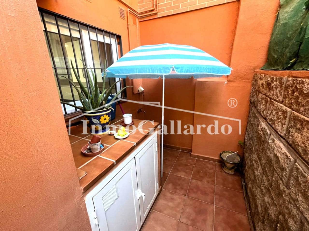 2 sovrum Lägenhet till salu i Torre de Benagalbon med pool garage - 365 000 € (Ref: 9022672)