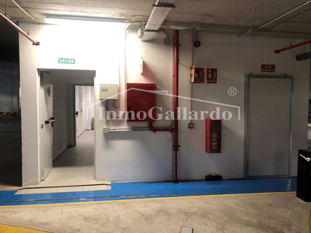 Garage for rent in El Palo, Málaga city - € 140 (Ref: 9031166)