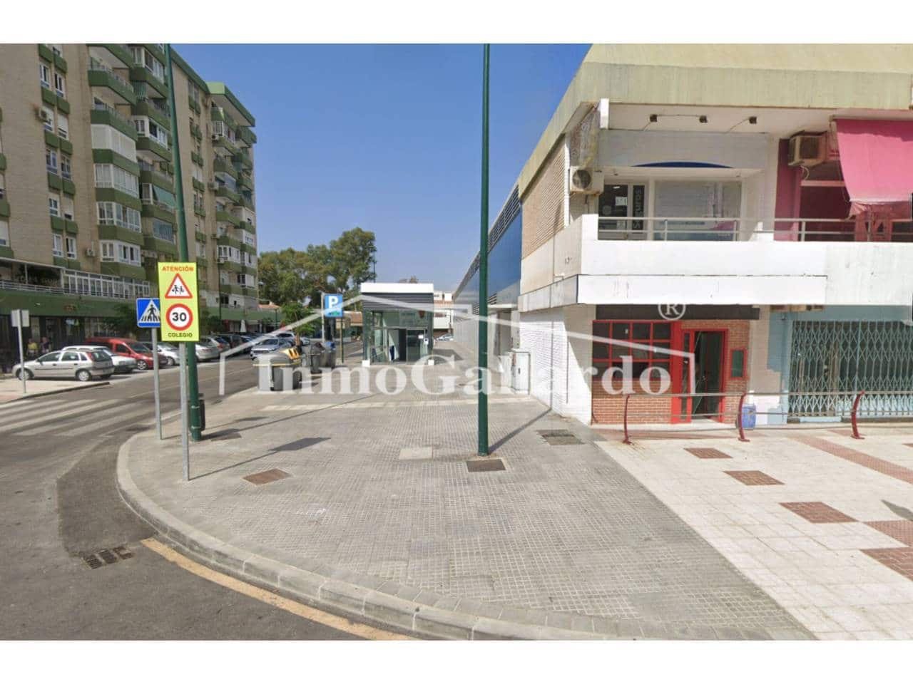 Garage for rent in Malaga city - € 140 (Ref: 9031166)